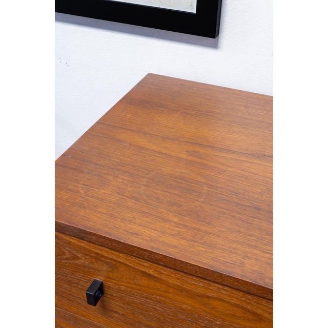 Vintage 1970s Mid Century Modern Inter Continental Design Teak 5 Drawer Dresser For Sale - Image 4 of 7