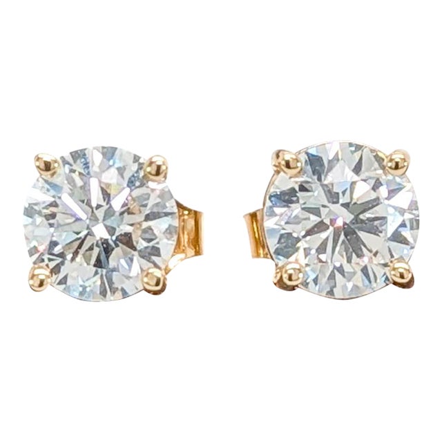 1.66cts Lab Diamond Solitaire Stud Earrings in 14k Yellow Gold | Round 6mm, A Pair For Sale