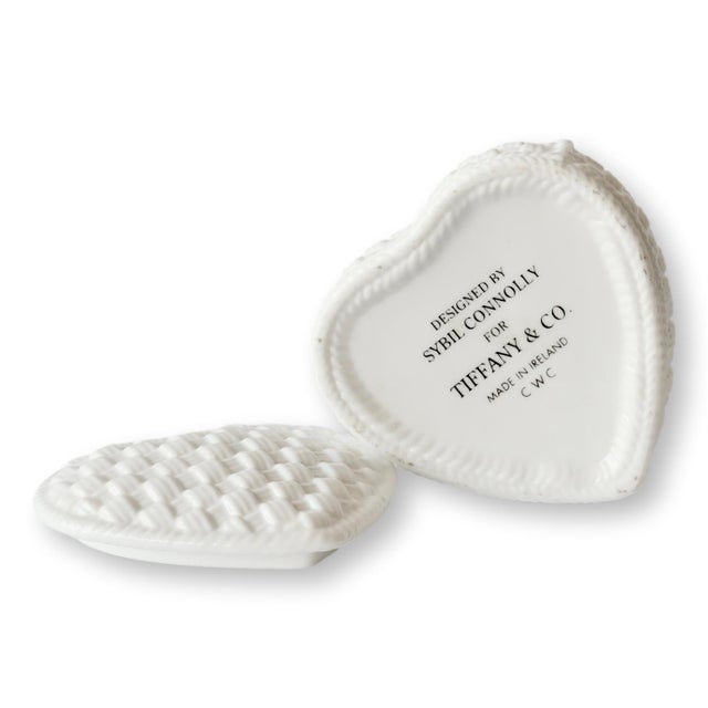 Modern Tiffany and Co Porcelain Heart Trinket Box by Sybil Connolly For Sale - Image 3 of 4