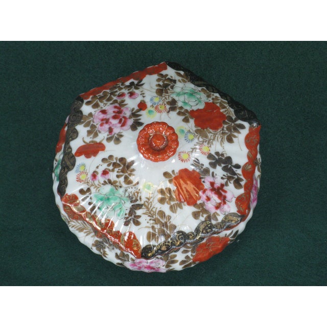 Antique Covered Dish Bowl Lid Japanese Red Satsuma Hand Painted Oriental Signed For Sale - Image 6 of 17