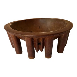 Vintage Hand Carved Kava Bowl 12 Legs From the South Pacific For Sale