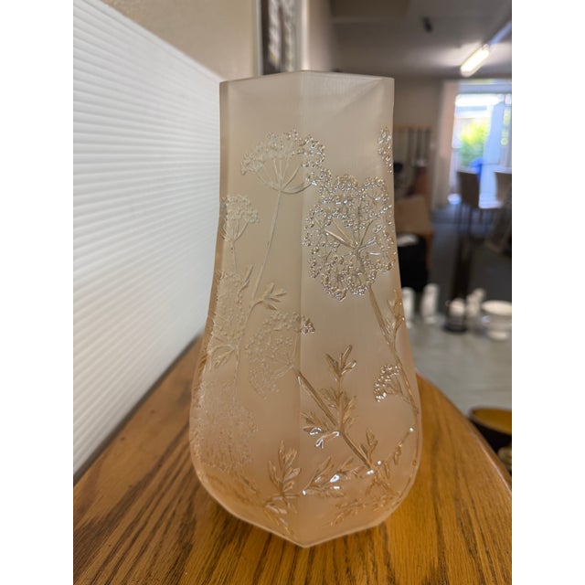 Lalique Ombelles Vase, Gold Lustre For Sale In San Francisco - Image 6 of 12
