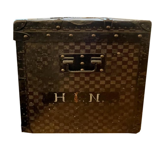 Large Hat Case from Louis Vuitton, 1895 For Sale - Image 3 of 18