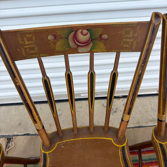 Late 19th Century Antique Pennsylvania Folk Art Set of 6 Paint Decorated Arrow-Back Windsor Chairs, Circa 1850s For Sale - Image 5 of 17