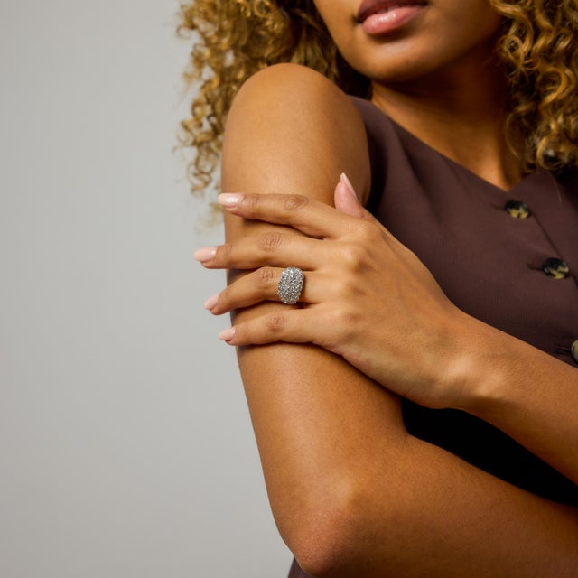 1910s Edwardian 2.20 Carat Old European Cut Diamond 14k Yellow Gold Cluster Ring, Size 5.75 For Sale - Image 4 of 6