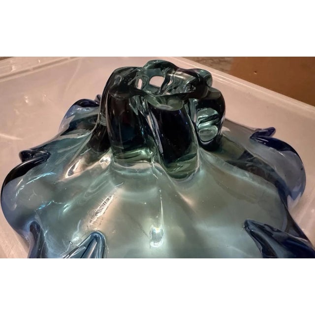 Glass Hand-Blown Blue Green Art Glass Bowl Iridescent Flower Scalloped Bowl Vintage Royal Gallery Poland For Sale - Image 7 of 10