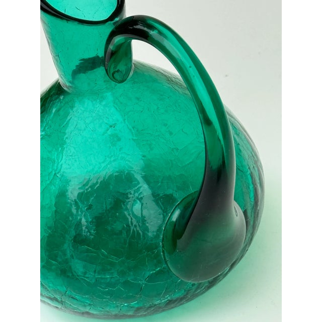 Mid-Century Modern Art Glass Pitcher: 1950s Mid Century Emerald / Teal Glass Crackle Vase or Pitcher - Medium Sized For Sale - Image 3 of 7