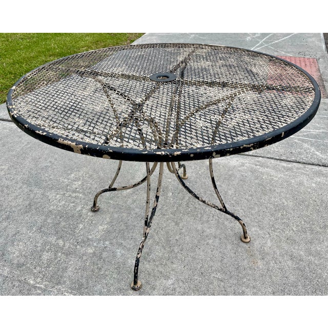 Mid 20th Century Round Wrought Iron Table W/Umbrella Hole Mesh Top Salterini Woodard Style Outdoor For Sale - Image 4 of 11