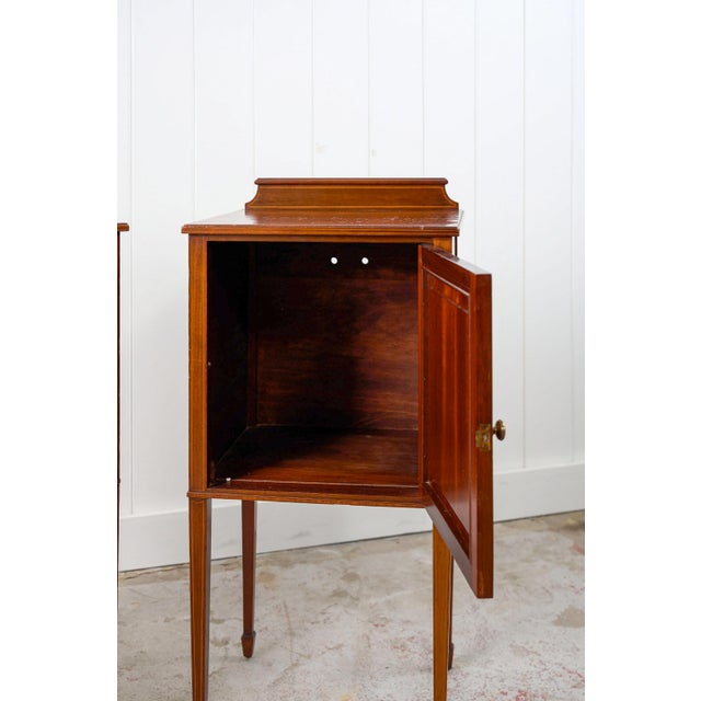Pair of English Mahogany Bedside Cupboards (C. 1920) For Sale - Image 13 of 14