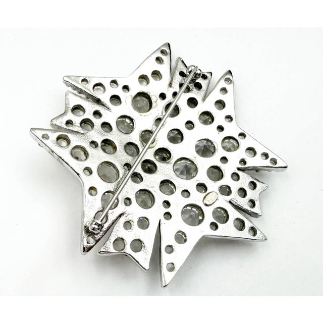 Contemporary Chanel Silver CC Star Round Crystal Large Brooch For Sale - Image 3 of 5