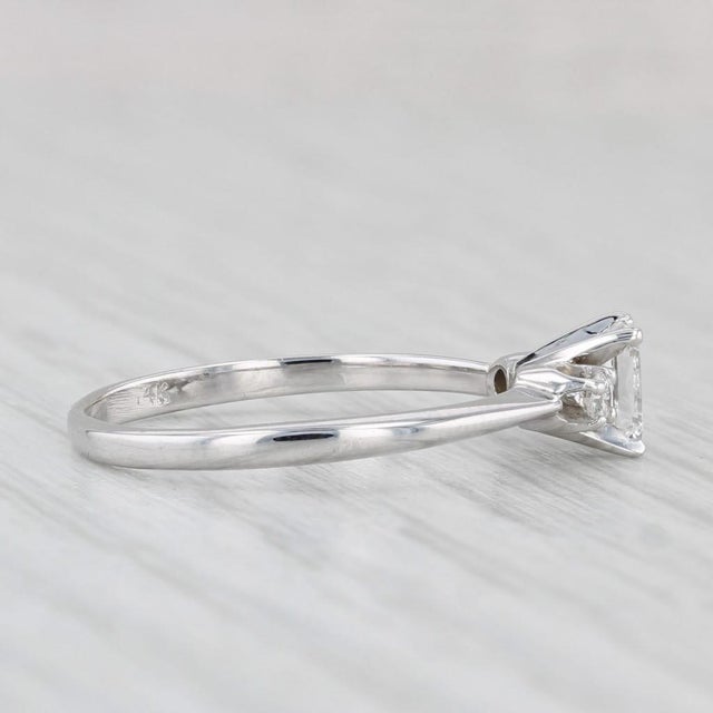 Modern 0.44ctw Emerald Cut Diamond Engagement Ring 14k White Gold Size 6.5 For Sale - Image 3 of 8