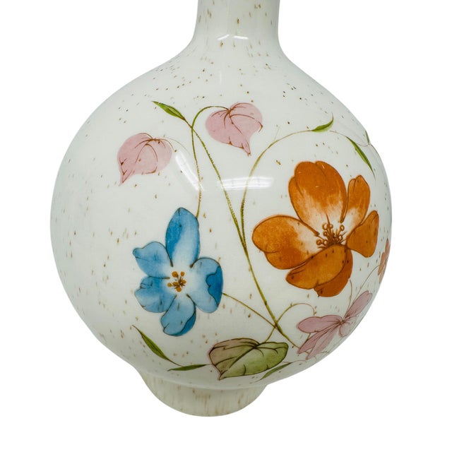 1970s 1970s Mid-Century Modern Treasure Craft Ceramic Globe Decanter With Mushroom Stopper - Hand-Painted Wildflower Line For Sale - Image 5 of 10