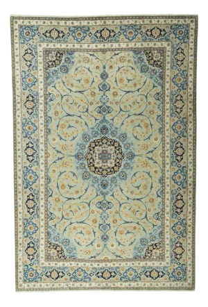 Middle Eastern Kashan Rug