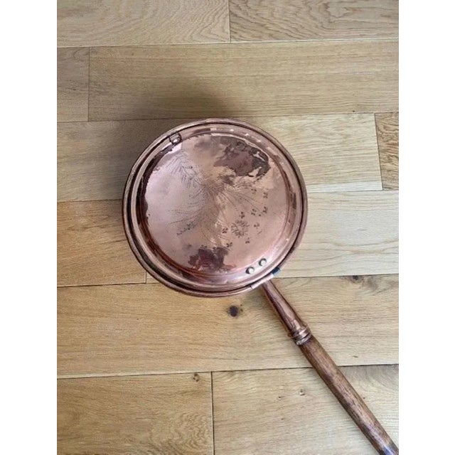 Antique George III Copper Warming Pan having the original turned handle, copper warming warming pan with a lift up lid
