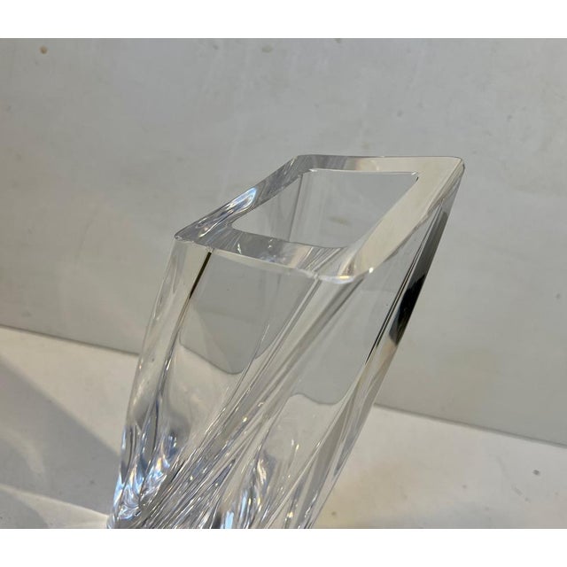 Modernist Swedish Crystal Glass Vase by Göran Wärff for Kosta Boda, 1980s For Sale - Image 10 of 14