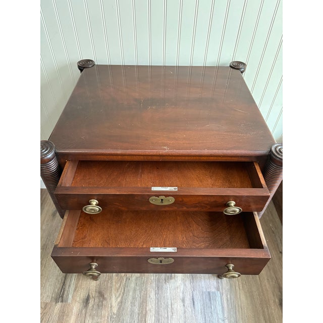 Traditional Antique Federal American Walnut Sheraton Style Side Table 19th Century Mahogany For Sale - Image 3 of 12