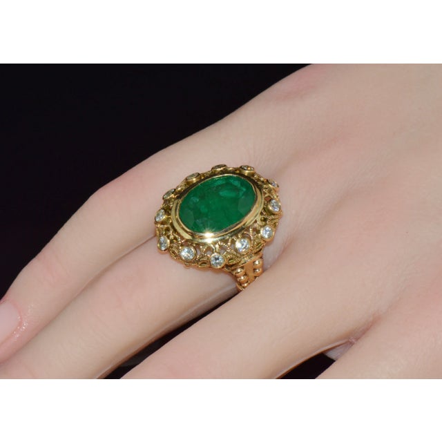 Certified Natural 7.32cts Emerald Diamond 18k Solid Gold Filigree Cocktail Dome Ring, Size 6.75 For Sale In Dallas - Image 6 of 11