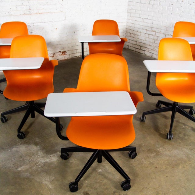 Set of 6 Early 21st Century Modern Steelcase Orange Node Task Chairs W/Work Surface & 5 Prong Base For Sale - Image 9 of 12