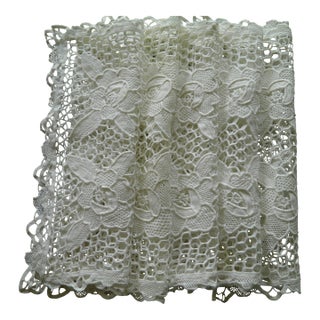 Vintage Italian White Linen "Punta in Aria" Needle Lace Placemats - Set of 5 For Sale
