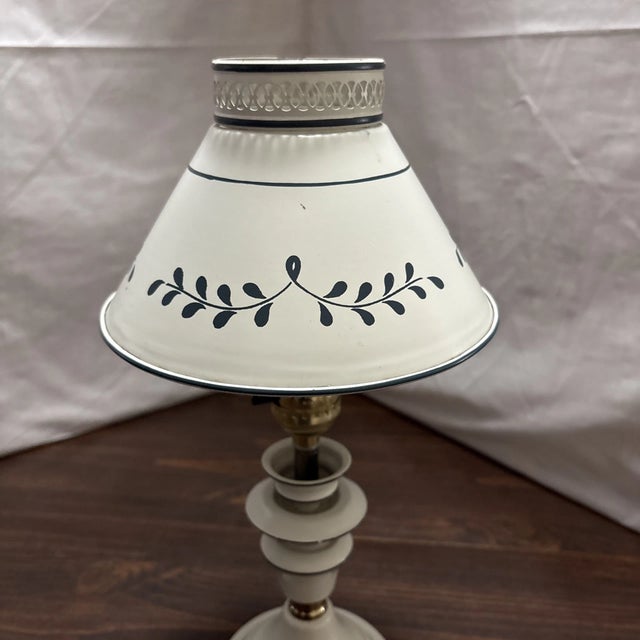 Mid-Century Modern Vintage Toleware White W/ Blue Leaf Shade Metal Table Lamp For Sale - Image 3 of 10