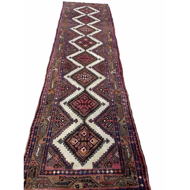 Textile Middle Eastern Rug in Wool For Sale - Image 7 of 9