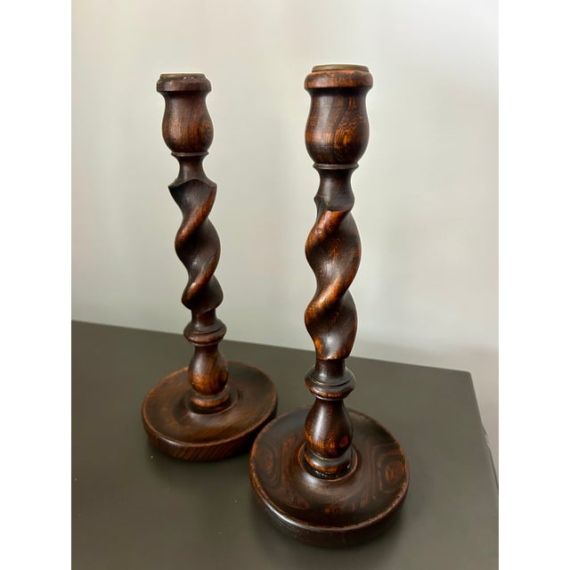 Early 20th Century Vintage Pair English Oak Barley Twist Candlesticks – Pair of Antique Wooden Candle Holders For Sale - Image 5 of 9