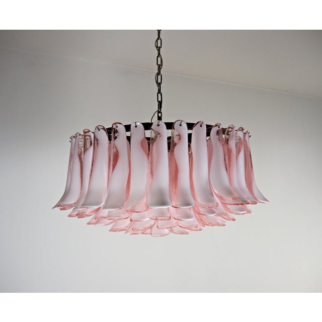 Murano Pink Petals Chandelier, 1990s For Sale - Image 3 of 13
