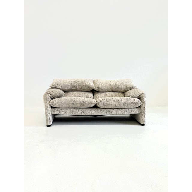 Textile Off-White Maralunga 2-Seater Sofa attributed to Vico Magistretti for Cassina For Sale - Image 7 of 13