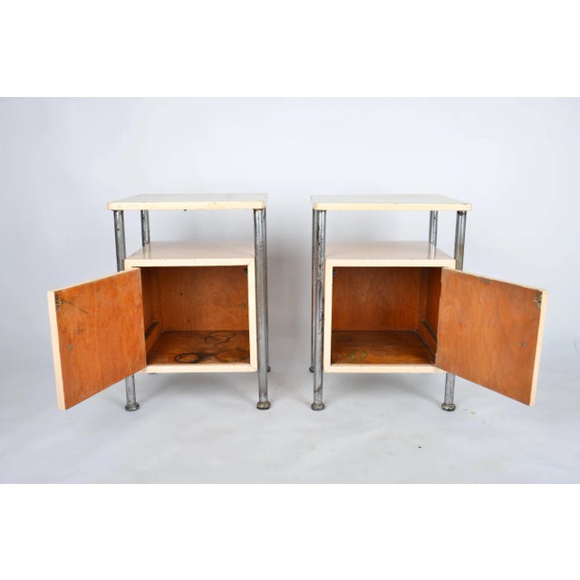 1930s Bauhaus Nightstands in Tubular Steel and Walnut from Vichr, 1930s, Set of 2 For Sale - Image 5 of 8