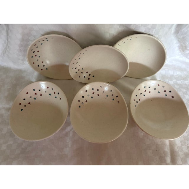These 6 Metlox Poppytrail bowls have a lovely oval shape with one side slightly higher than the other. The bowls are...