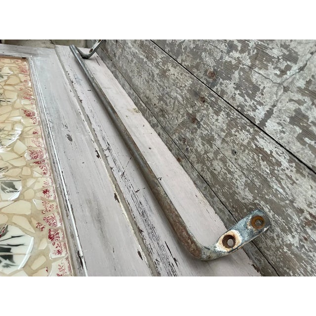 Industrial Iron Towel Rack, in Good conditions. Designed 1890 to 1919