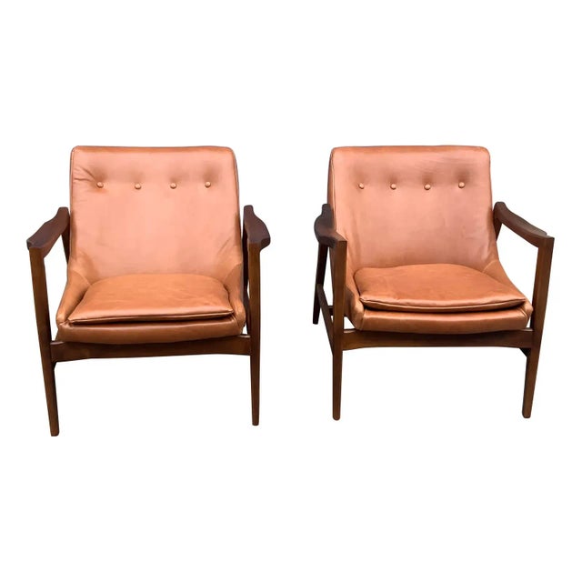 1990s Leather Mid-Century Style Lounge Chairs - a Pair For Sale - Image 5 of 5