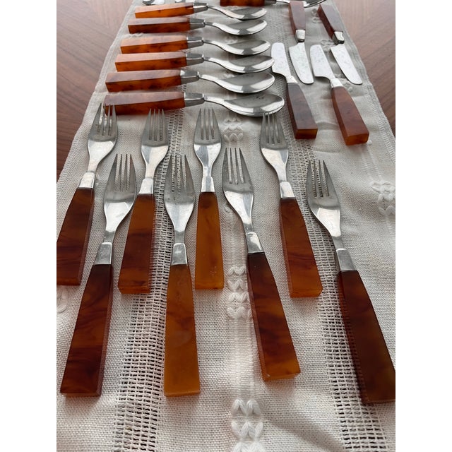 1950s Faux Tortoise Shell Bakelite and Stainless Flatware by Supreme Cutlery Japan- 24 Pieces For Sale In Houston - Image 6 of 7