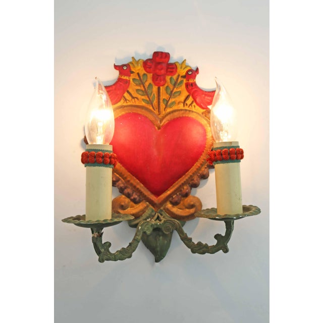 Hollywood Regency Florentine Wall Lamp "Lovebirds" Made in Italy 1970s 2 x E14 sockets An exceptionally beautiful piece...