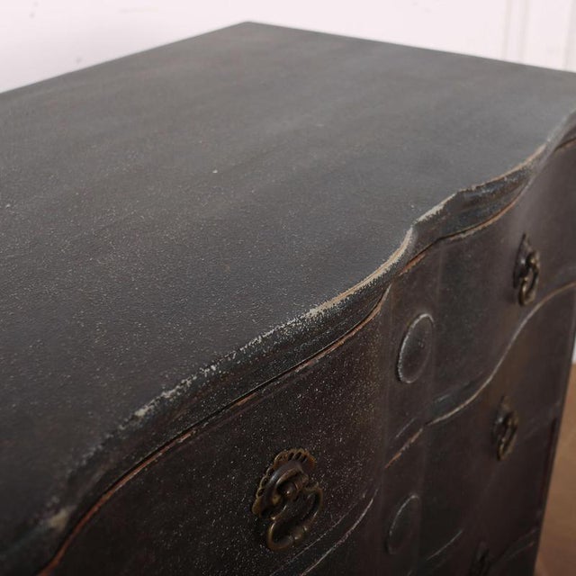 Dutch Serpentine Commode, 1830 For Sale - Image 10 of 11