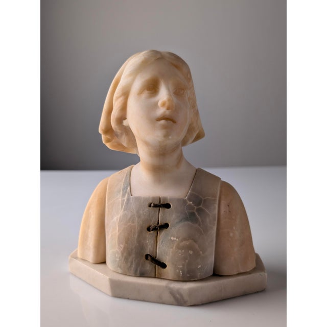 Gustave Van Vaerenbergh, Bust of a Young Girl, 1900s, Alabaster For Sale - Image 3 of 13