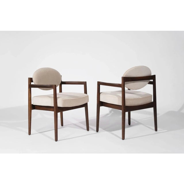 Mid-Century Modern Pair of Jens Risom Walnut Armchairs in Natural Mohair, Circa 1950s For Sale - Image 3 of 11