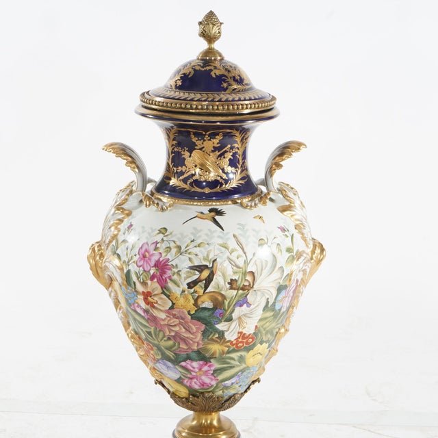 Manufacture de Sevres Large & Impressive 19th Century French Sèvres Porcelain Gilt Gold Decorated Urns For Sale - Image 4 of 12