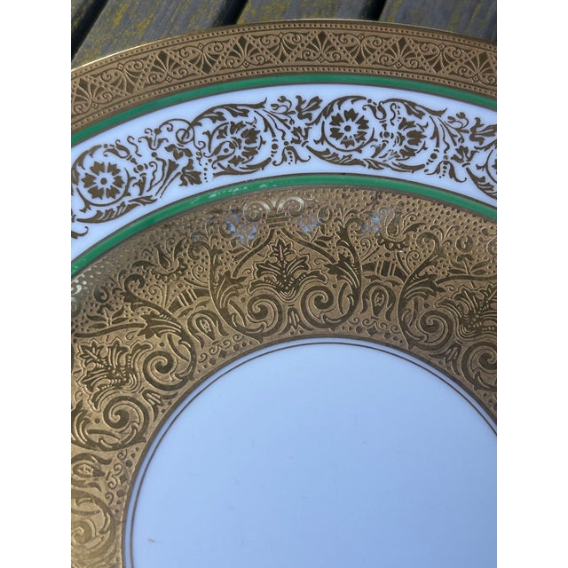 Late 19th Century Bavarian Gold Encrusted Dinner Plates - Set of 8 For Sale - Image 10 of 14