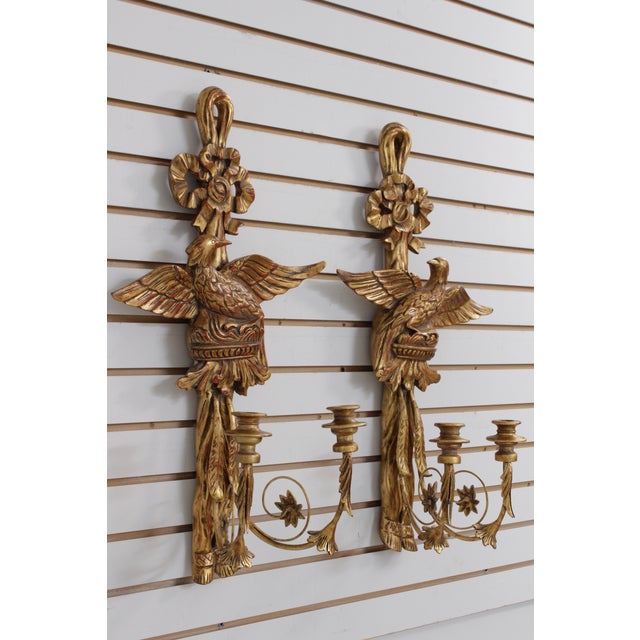 Age: Approx 25 Years Old Details: Nice Carved Details Quality Construction Full Winged Federal Style Nice Gold Finish w....