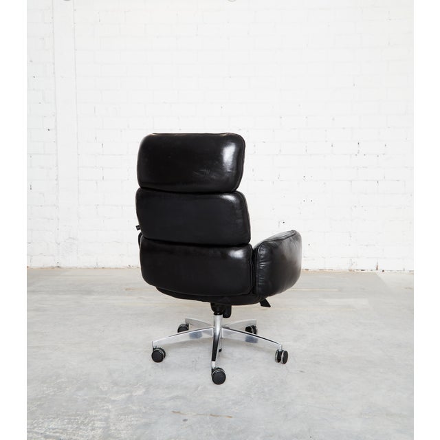 Presidential office chair by German industrial designer Otto Zapf from 1975. This is a re-edition from Topstar. Fully...