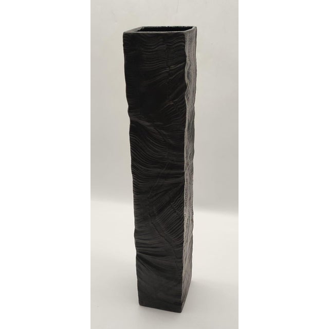 Rosenthal Large Mid-Century Brutalist Column Vase in Black Bisque Porcelain by Martin Freyer for Rosenthal, 1970s For Sale - Image 4 of 11