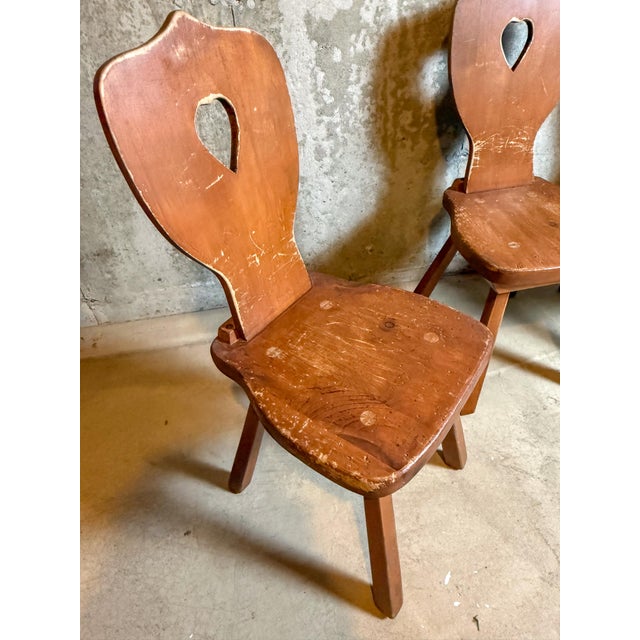 Mid-Century Modern Set of 4 Vintage Alpine Bavarian Heart-Cutout Plank Chairs (Brettstuhl) For Sale - Image 3 of 13