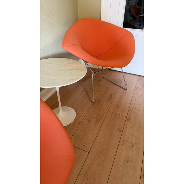2000 - 2009 421 Diamond Chairs in Silver Chrome and Peachy Orange Upholstery by Harry Bertoia for Knoll, 1990s, Set of 2 For Sale - Image 5 of 15