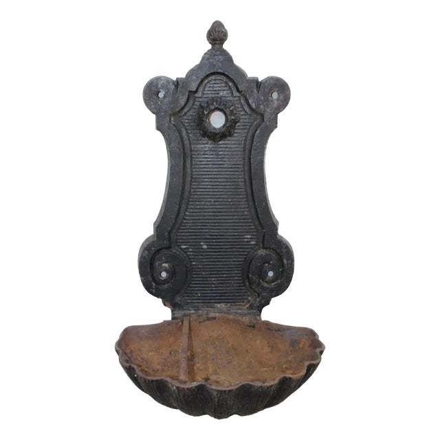 Antique Fountain in Cast Iron, 1890s For Sale