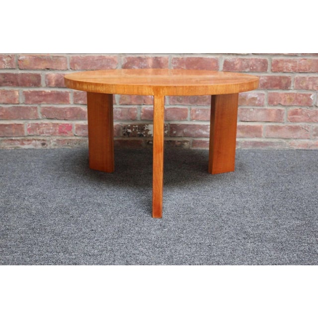 1960s French Moderne "Table Basse" Low Accent Table in Ash by Jacques Quinet For Sale - Image 5 of 13