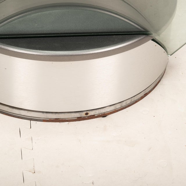 Transparent 1980s Postmodern Bent Glass and Aluminum Swivel Coffee Table For Sale - Image 8 of 10