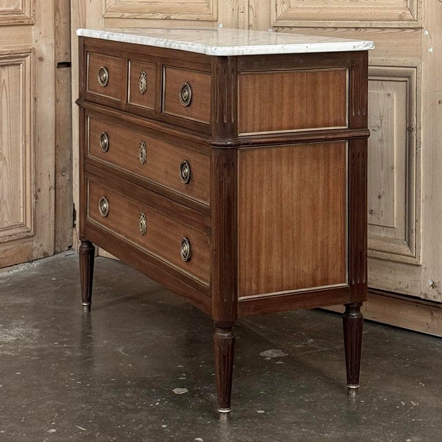 Early 20th Century Antique French Louis XVI Mahogany Commode With Carrara Marble For Sale - Image 5 of 16