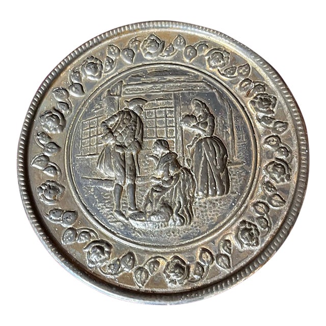 Vintage Brass English Style Round Figurative Wall Pocket For Sale