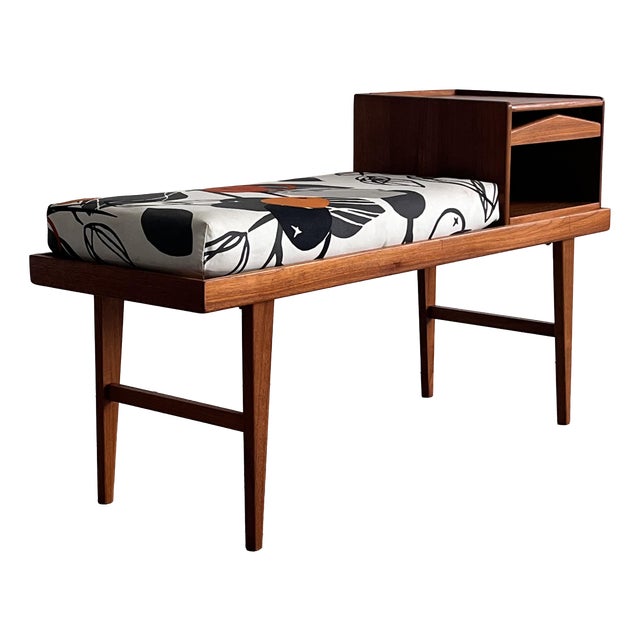 Mid-Century Modern Scandinavian Gossip Bench, 1970s For Sale